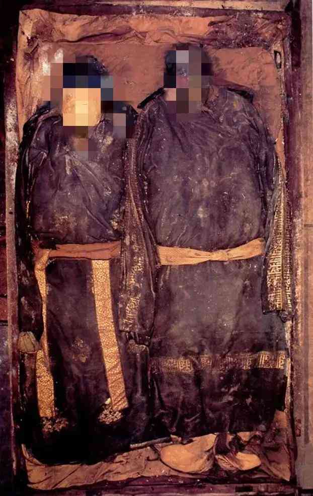 雞血石產(chǎn)地在我國什么地方(雞血石的產(chǎn)地在哪)