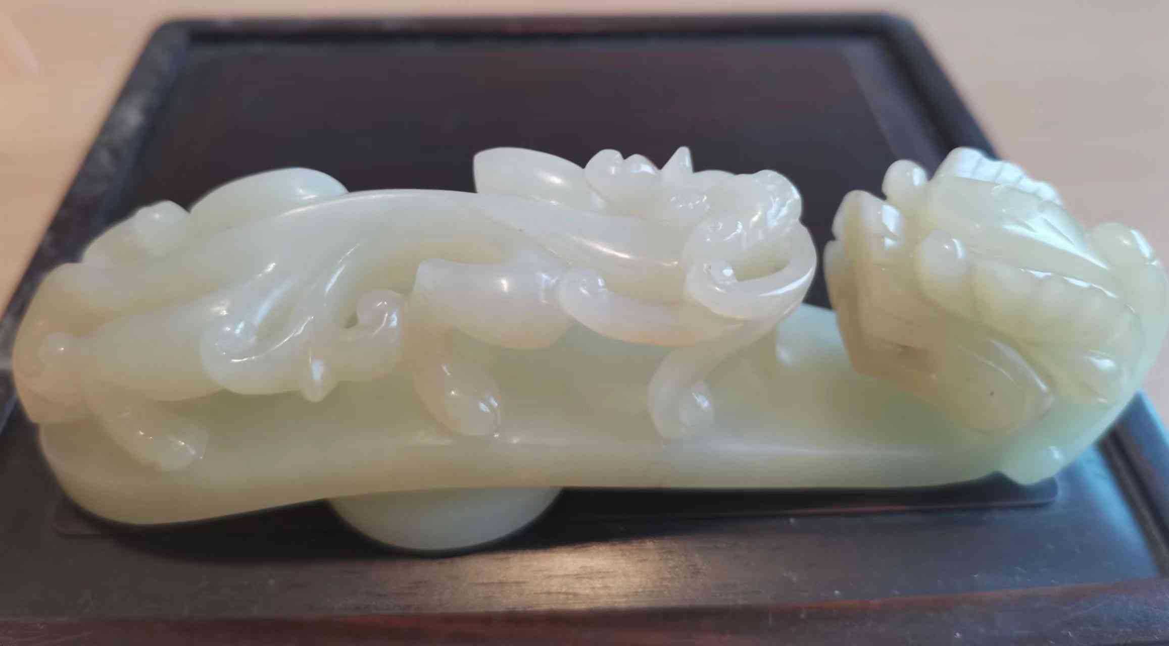 水沫玉手鐲一般多少錢(水沫玉手鐲價(jià)格是多少)