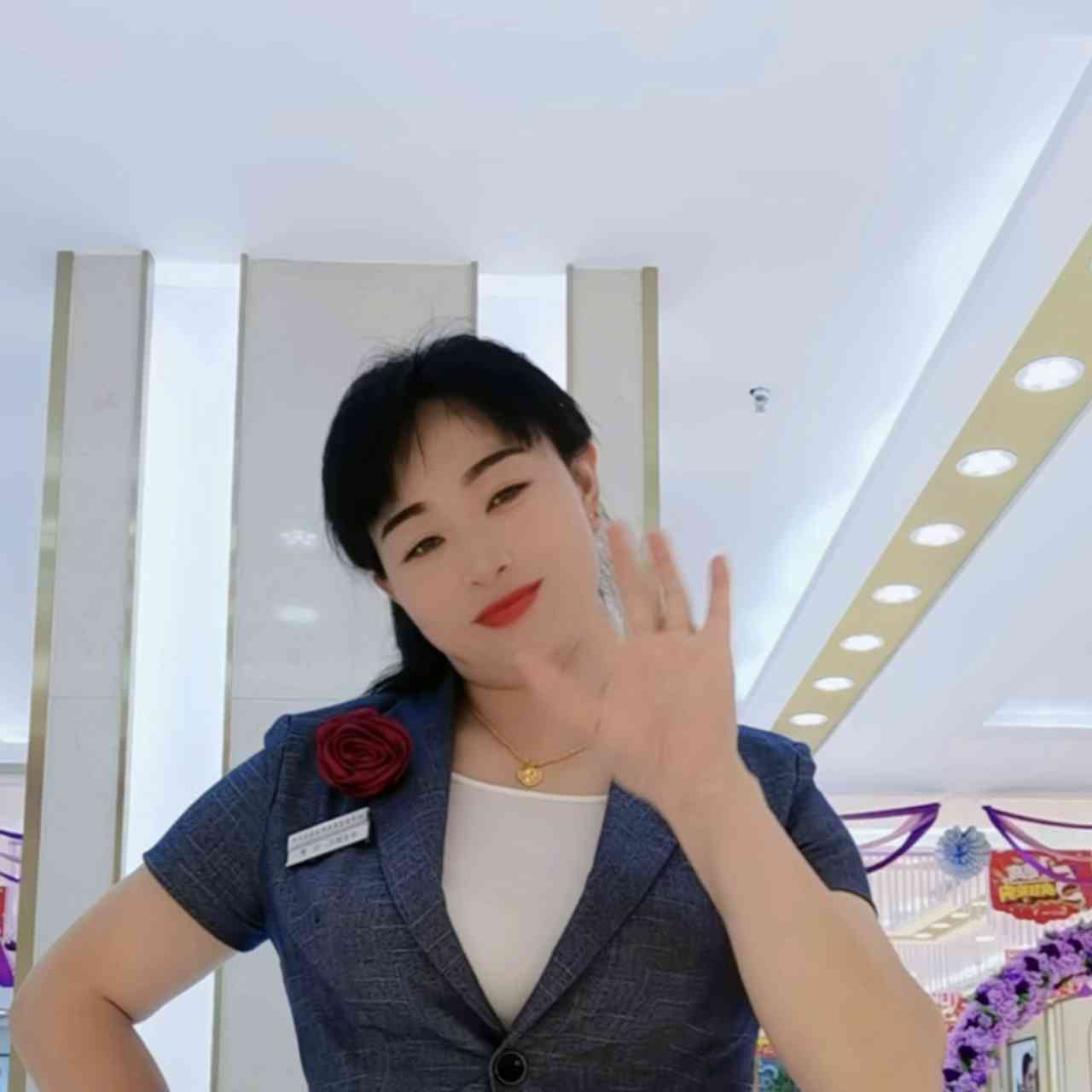 國內(nèi)一線珠寶品牌排行(一線珠寶首飾品牌)