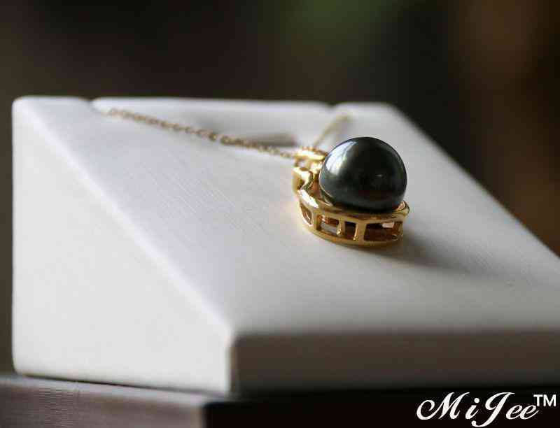 今年最流行的大溪地黑珍珠和14K金的完美結(jié)合，很美很耀眼