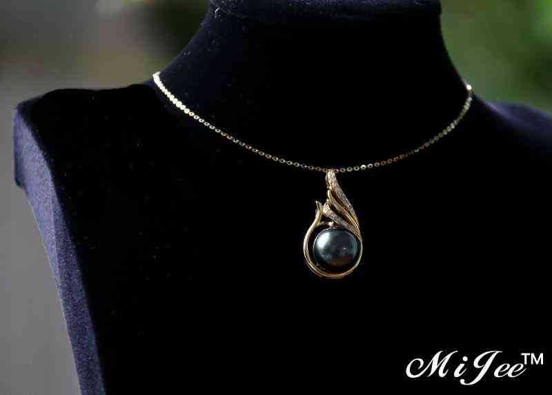 今年最流行的大溪地黑珍珠和14K金的完美結(jié)合，很美很耀眼