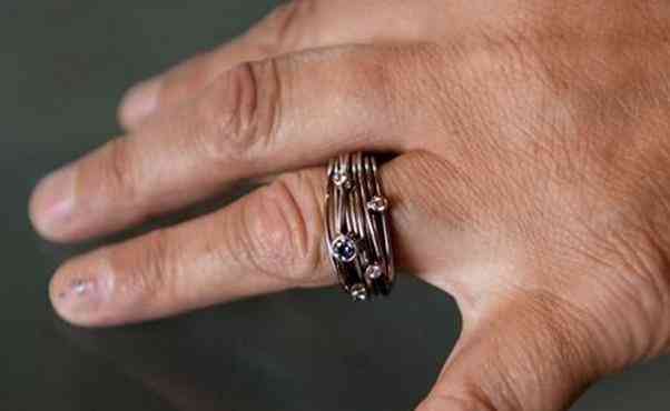 直擊火葬后骨灰變鉆石的現(xiàn)場照