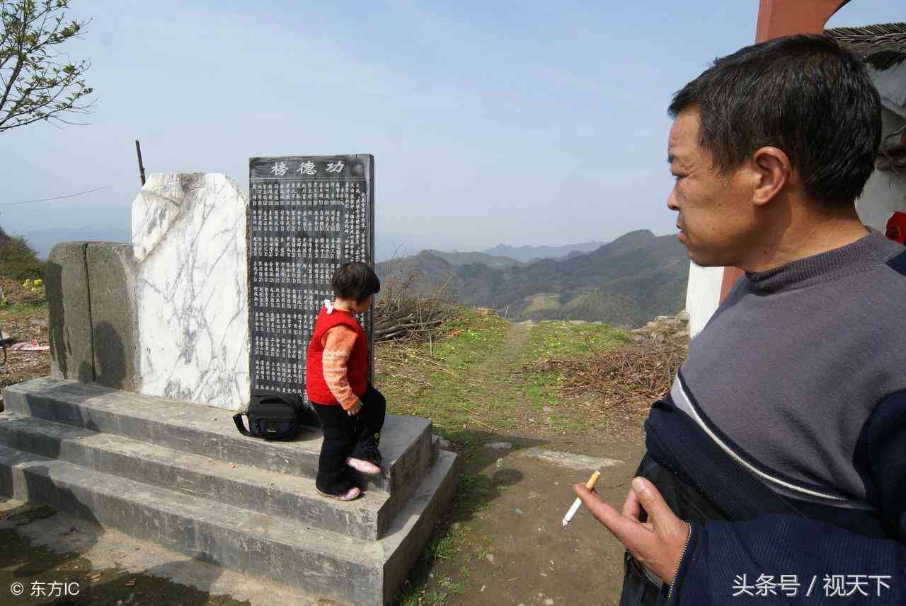 這個礦年產(chǎn)綠松石30噸，10年前因資源枯竭而封礦，如今一克5000元