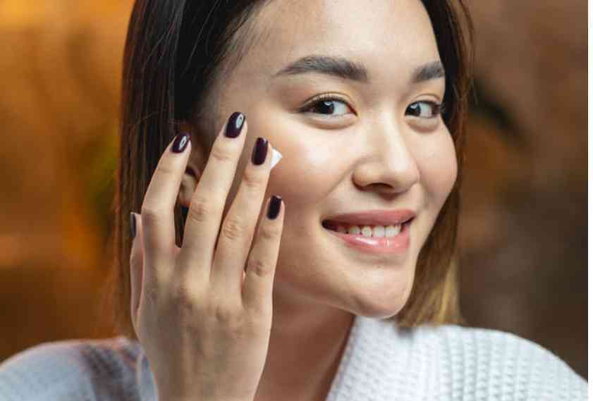 預(yù)算300的化妝品(別人用微信綁定我的銀行卡)