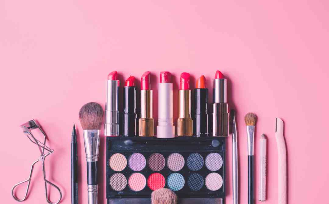 化妝品微信推廣軟文app(化妝品微信推廣策劃方案)