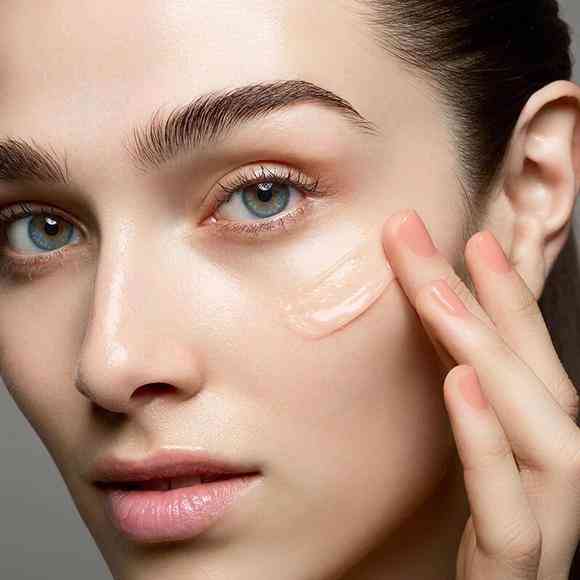 拿化妝品調(diào)色(化妝品調(diào)色打樣)