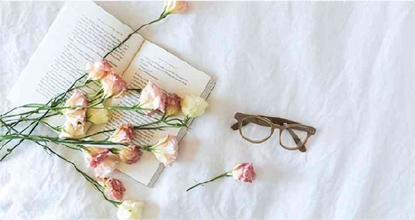 化妝品全套推薦好用嗎女(化妝品整套推薦有哪些比較好)