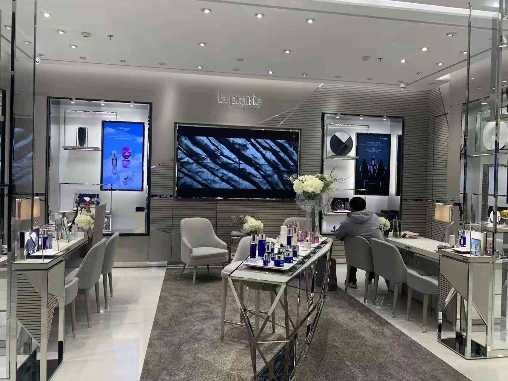 化妝品買了能退貨嗎(化妝品用了可以退貨嗎)