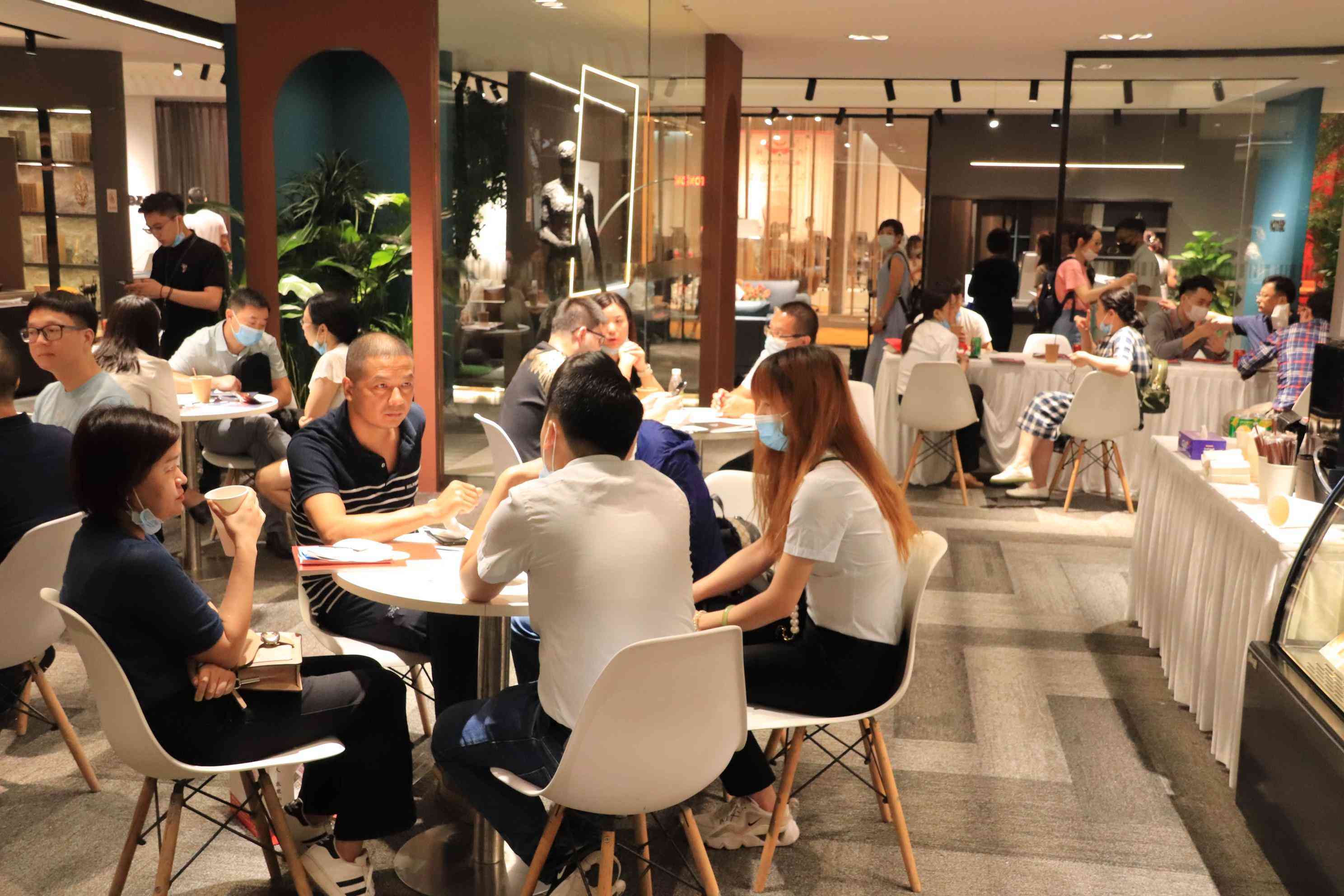 迪歐化妝品多大牌子好(迪歐化妝品多大牌子好用)插圖1