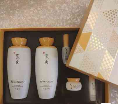 中性膚質(zhì)用怎樣的化妝品好(中性膚質(zhì)用怎樣的化妝品好呢)插圖2