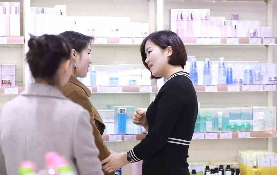 昆明化妝品業(yè)務招聘信息(昆明化妝助理招聘)