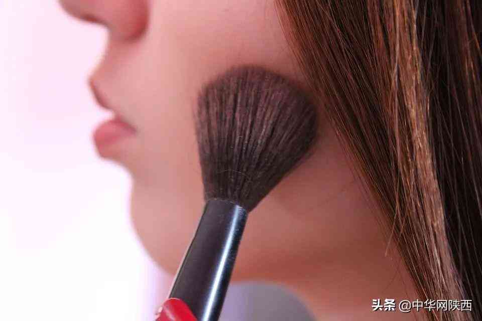 快手買(mǎi)的便宜化妝品(快手便宜賣(mài)大牌化妝品)