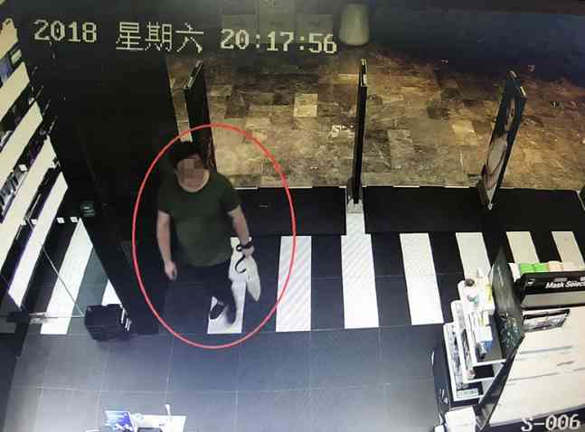 杭州男子買(mǎi)化妝品(杭州買(mǎi)化妝品去哪里)插圖1