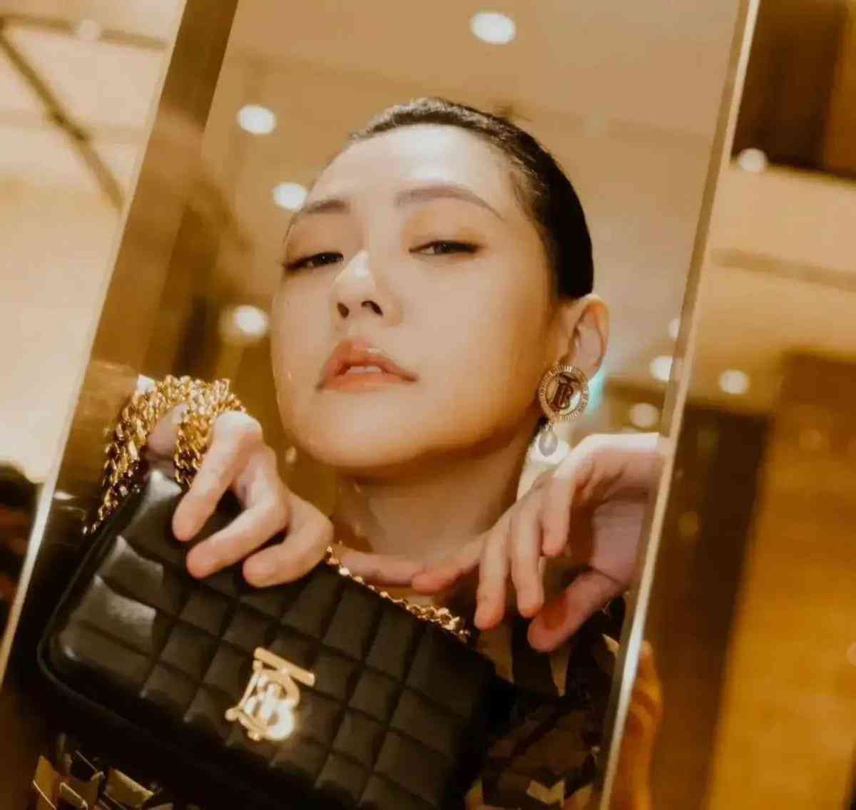 小s化妝品廣告(小s代言的護(hù)膚品有哪些)插圖3