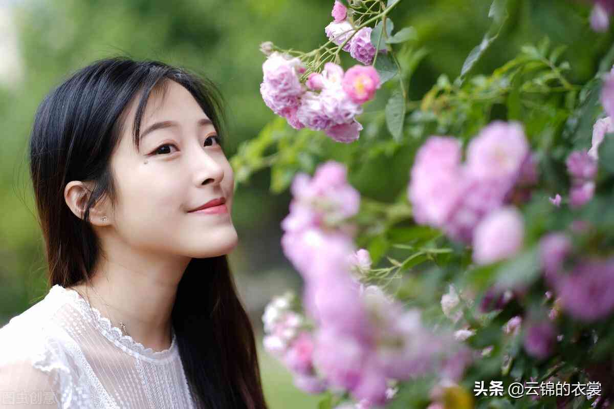 一年買衣服和化妝品花兩萬(wàn)(花兩千多買化妝品值嗎)