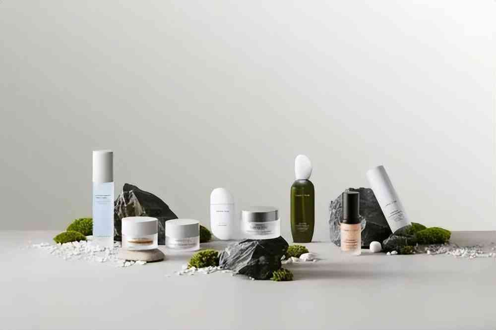 藍(lán)色化妝品哪種好用(藍(lán)色很貴的化妝品)插圖16