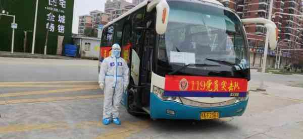 威娜化妝品收納盒桌面推薦(桌面化妝品收納盒教程)