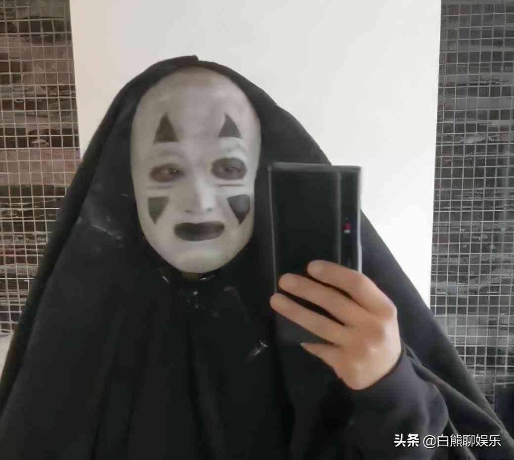 無臉男化妝品視頻(無臉男仿妝圖片)插圖2