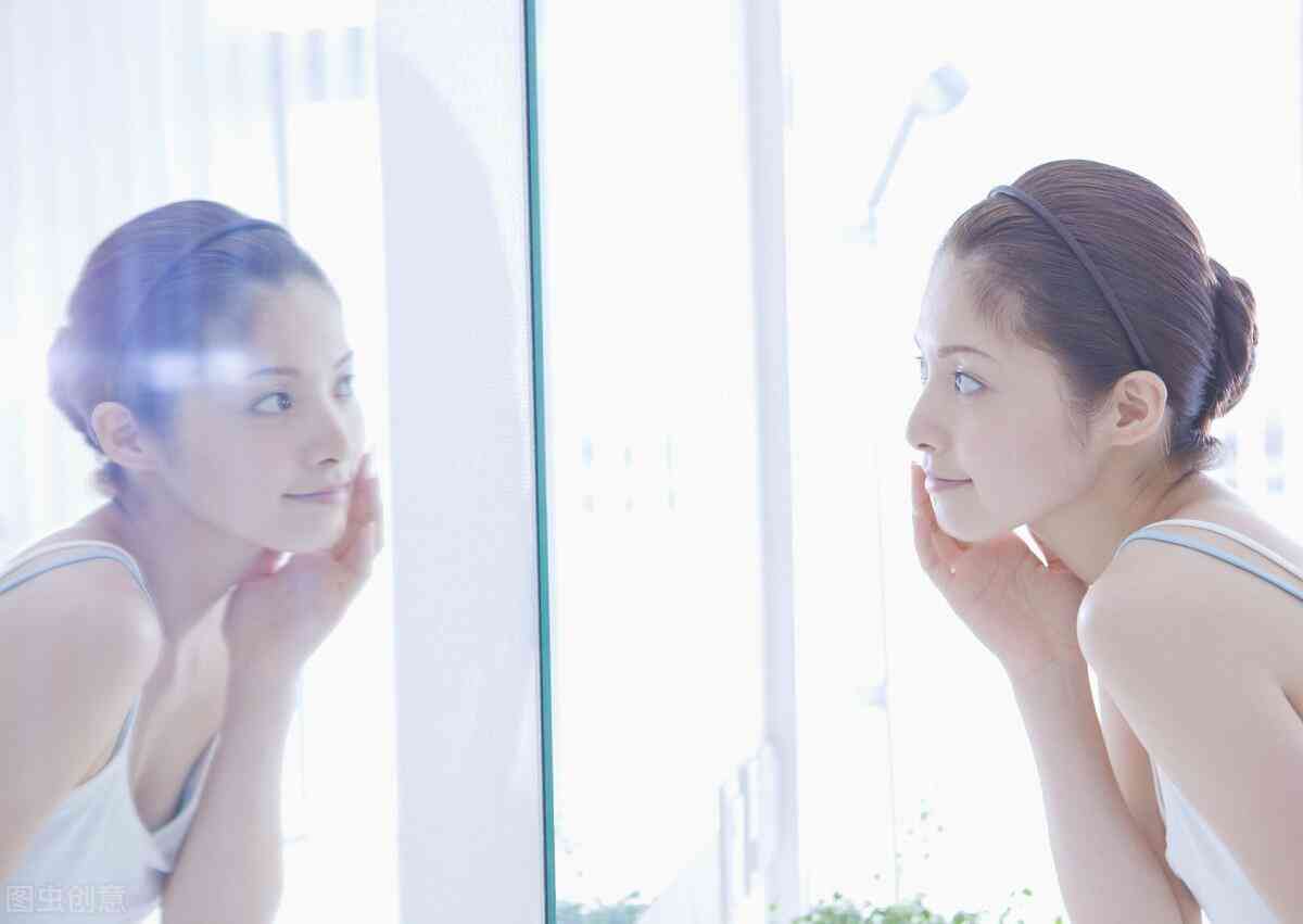 曬桌面化妝品修復(fù)教程圖片(曬后修復(fù)護(hù)膚品怎么用)