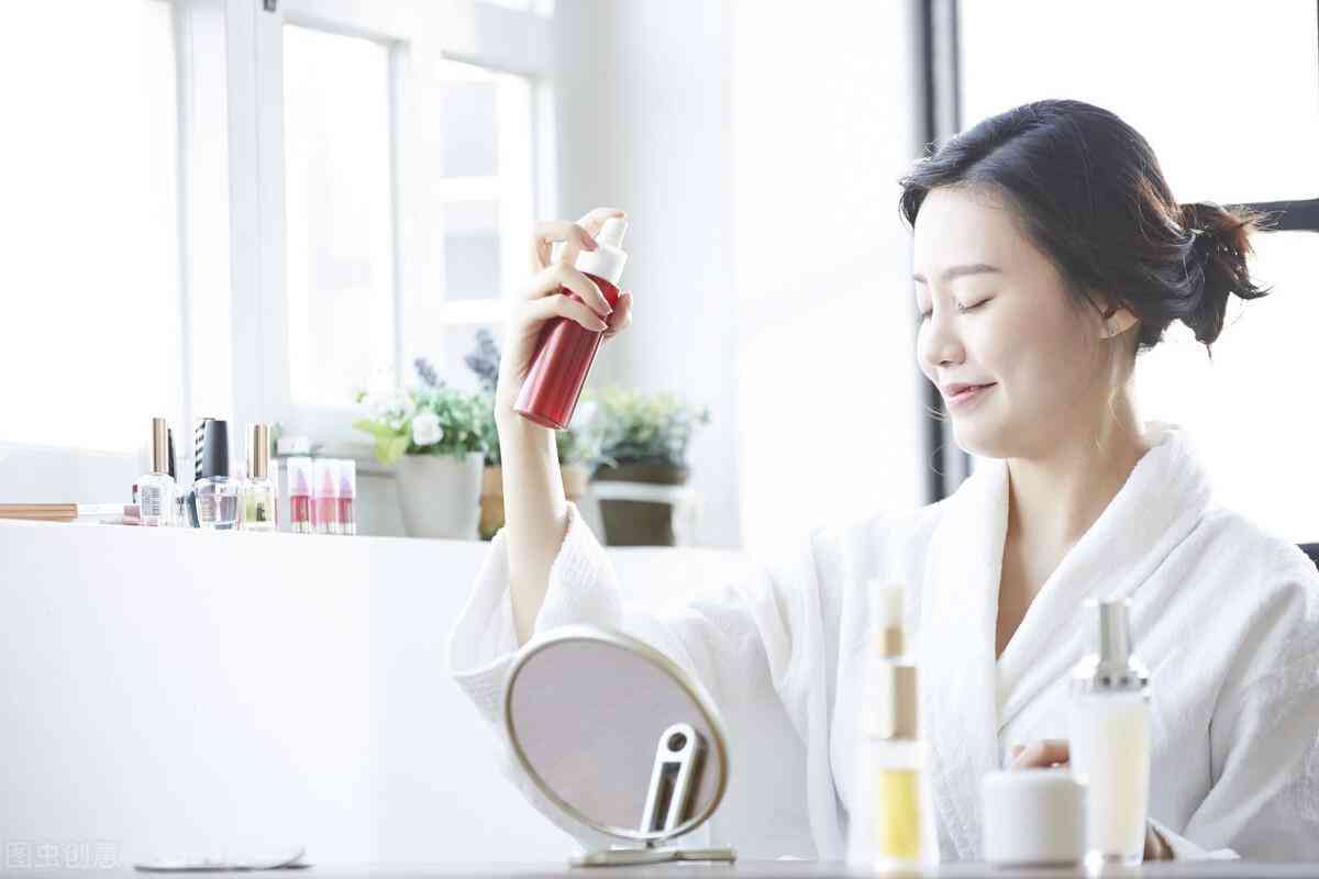 曬桌面化妝品修復(fù)教程圖片(曬后修復(fù)護(hù)膚品怎么用)插圖1