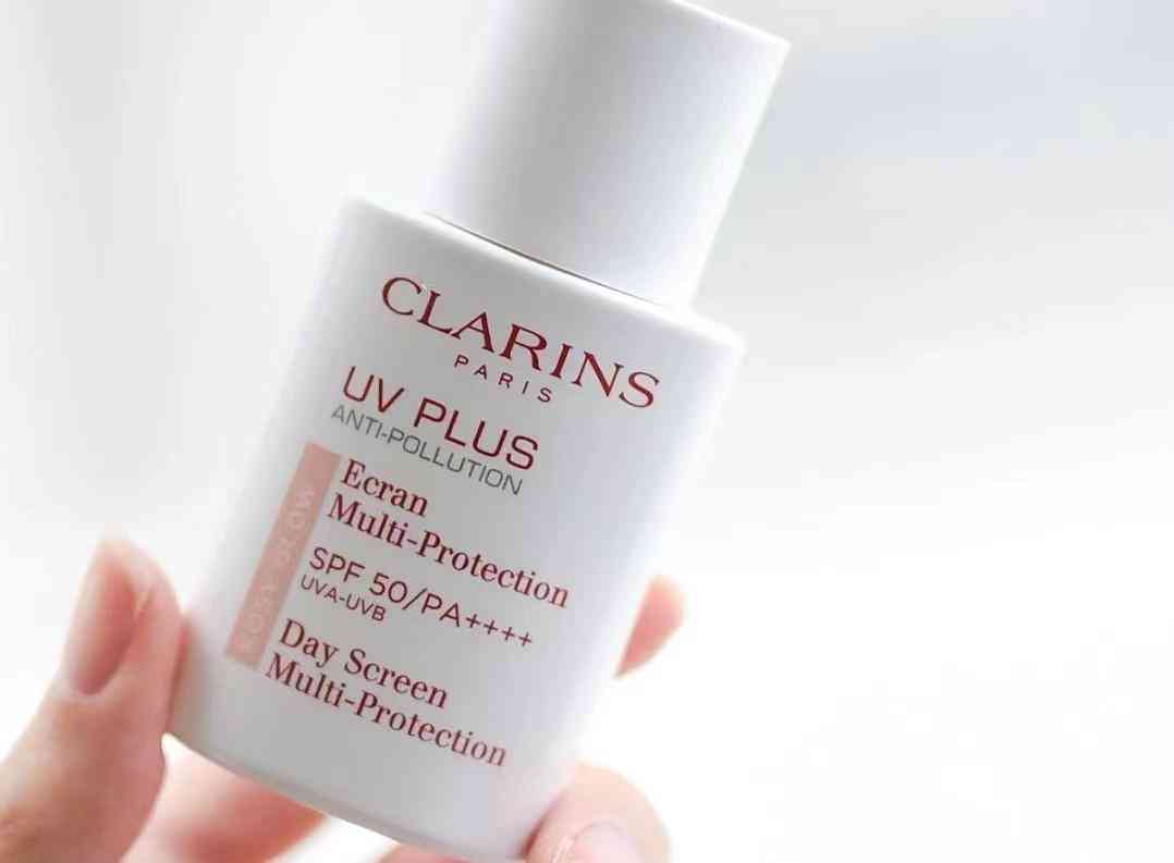 有沒有保濕又防曬的化妝品(化妝品防曬霜哪個(gè)好用)插圖5