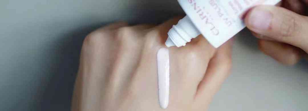 有沒有保濕又防曬的化妝品(化妝品防曬霜哪個(gè)好用)插圖6
