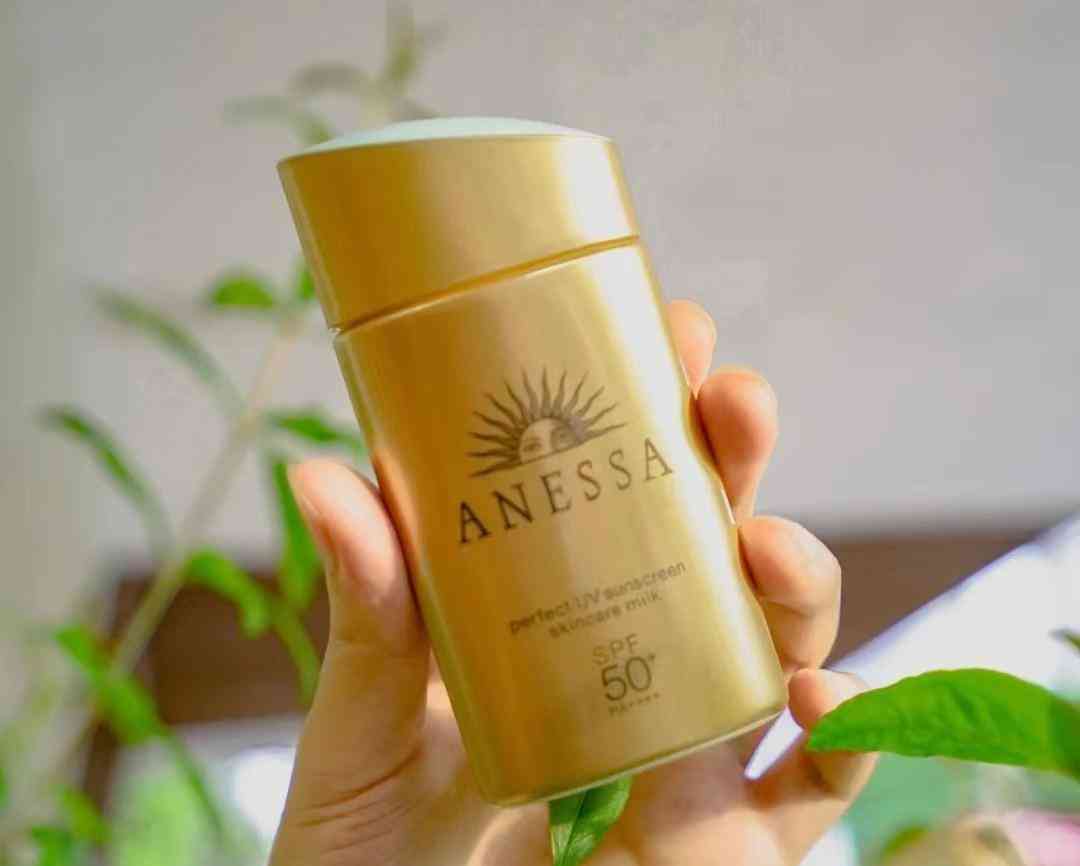 有沒有保濕又防曬的化妝品(化妝品防曬霜哪個(gè)好用)插圖13