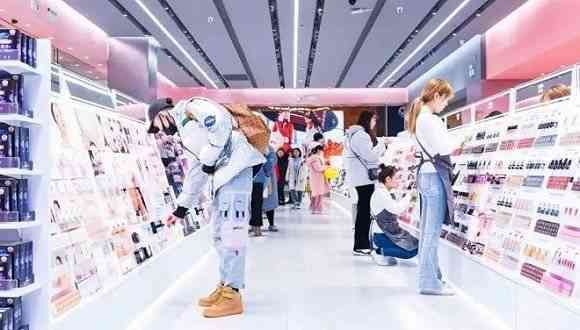 杭州中大銀泰城化妝品品牌(杭州西湖銀泰化妝品品牌列表)