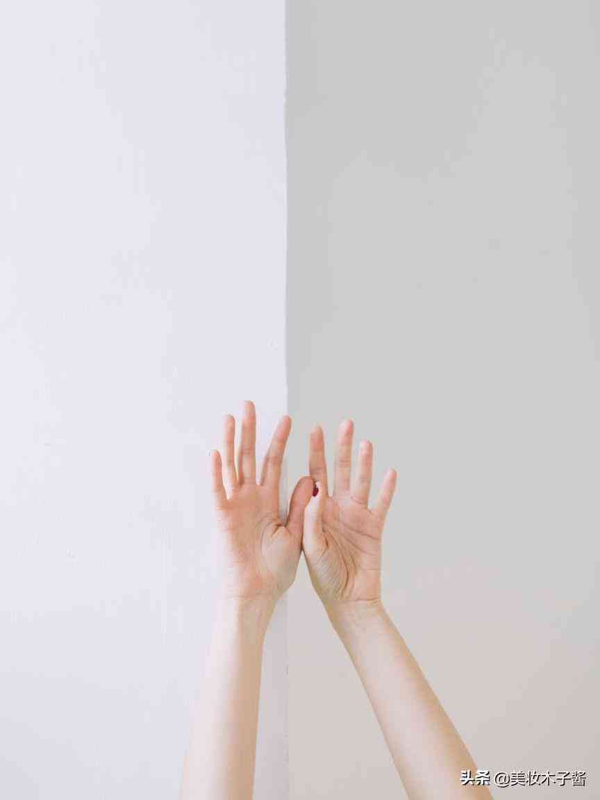 女生隨身用什么化妝品好看(女生用什么樣的化妝品比較好)插圖6