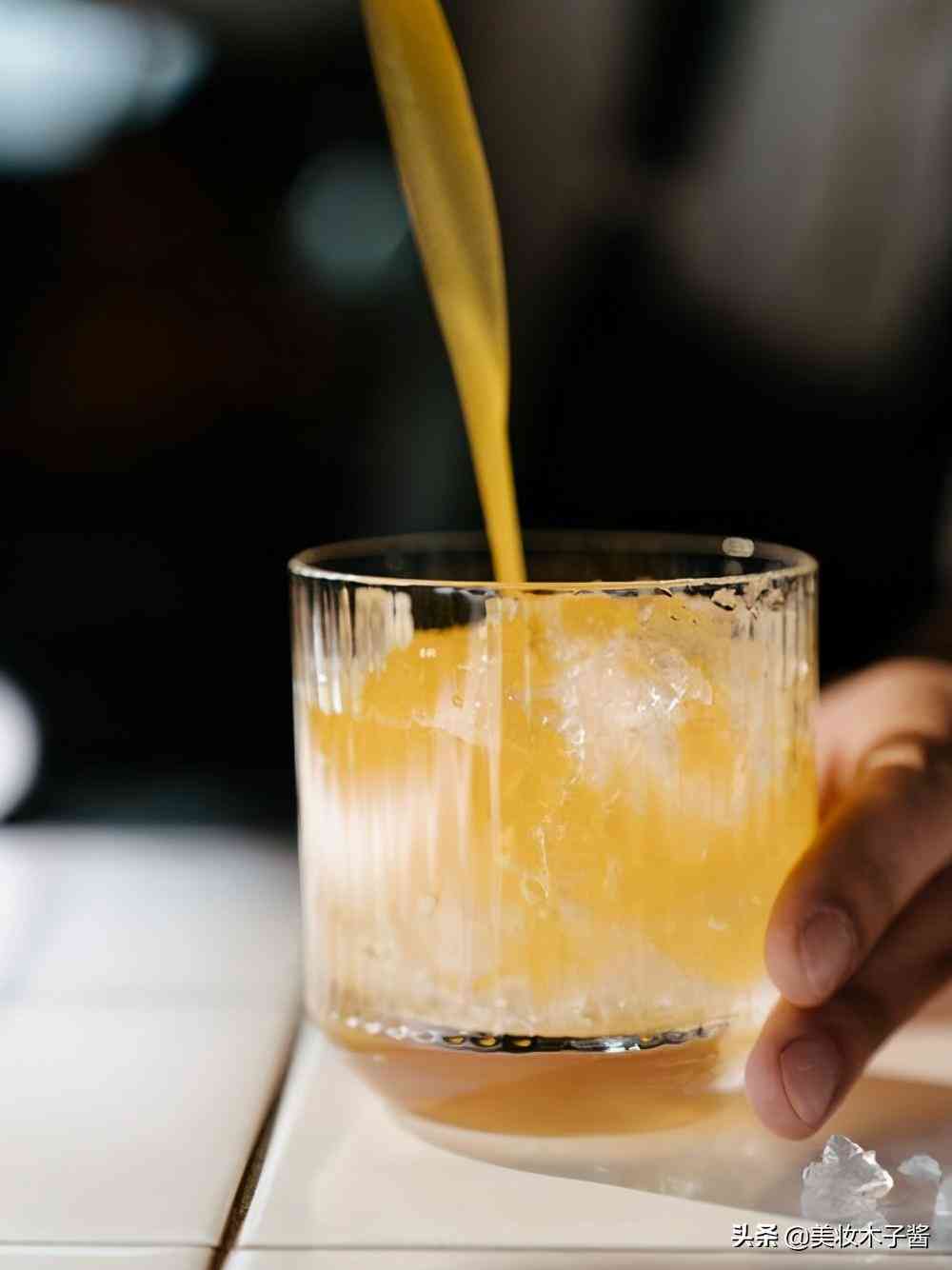 女生隨身用什么化妝品好看(女生用什么樣的化妝品比較好)插圖11