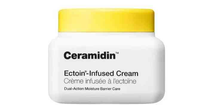 額頭黑用什么彩妝化妝品好(比較黑的人化妝用什么化妝品)插圖21