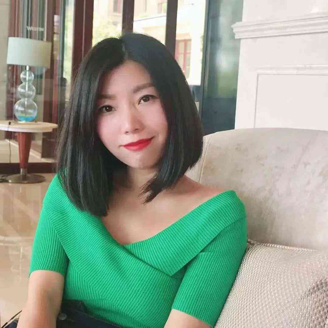 額頭黑用什么彩妝化妝品好(比較黑的人化妝用什么化妝品)插圖26