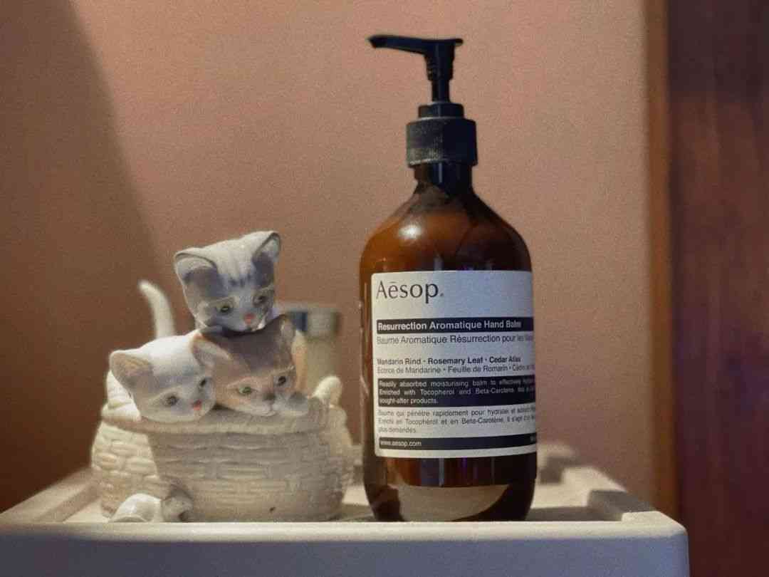 額頭黑用什么彩妝化妝品好(比較黑的人化妝用什么化妝品)插圖30