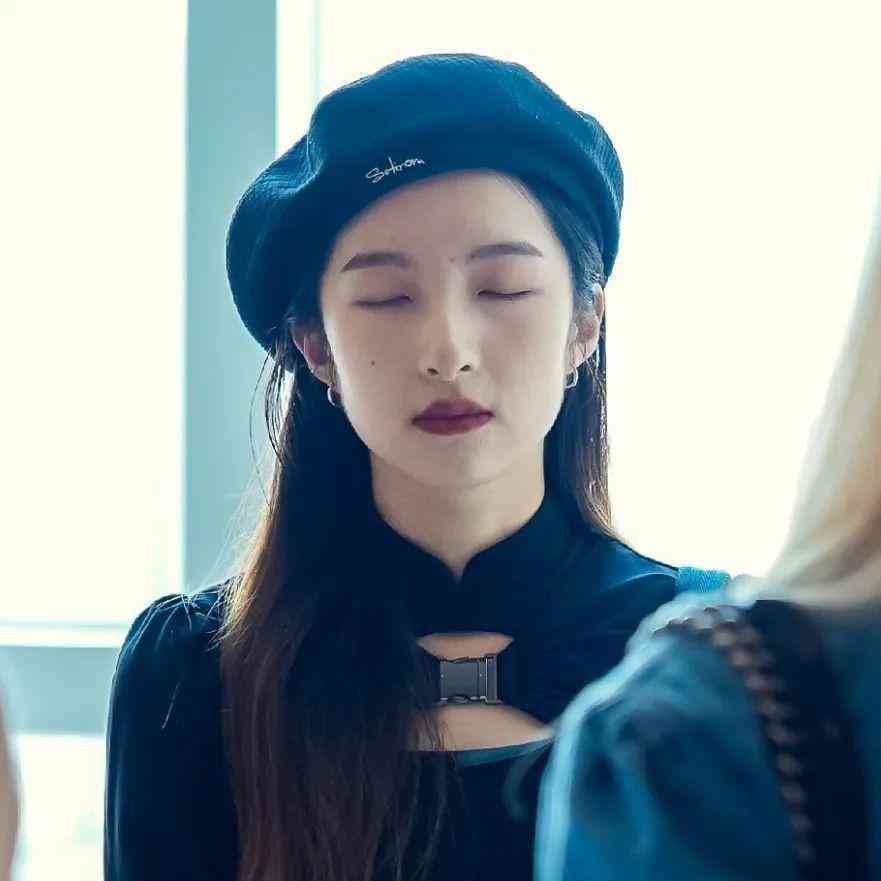 額頭黑用什么彩妝化妝品好(比較黑的人化妝用什么化妝品)插圖40