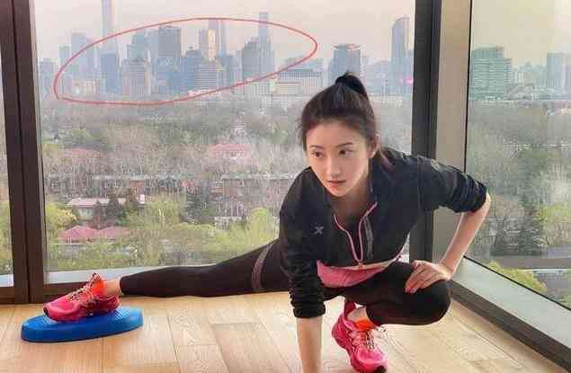 女人賣(mài)5萬(wàn)化妝品(女人賣(mài)5萬(wàn)化妝品怎么樣)插圖18