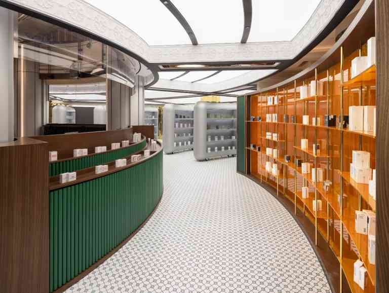 上海的黑洞化妝品(武漢黑洞化妝品價格)插圖4