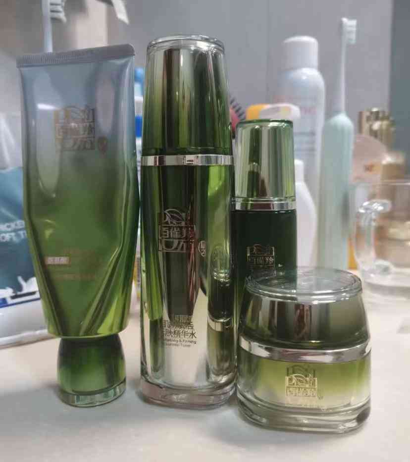 女人化妝品中老年(老年人 化妝品)插圖4