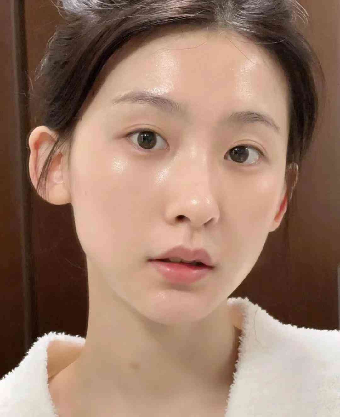 大牌化妝品的優(yōu)缺點(diǎn)(大牌化妝品的優(yōu)缺點(diǎn)是什么)插圖3