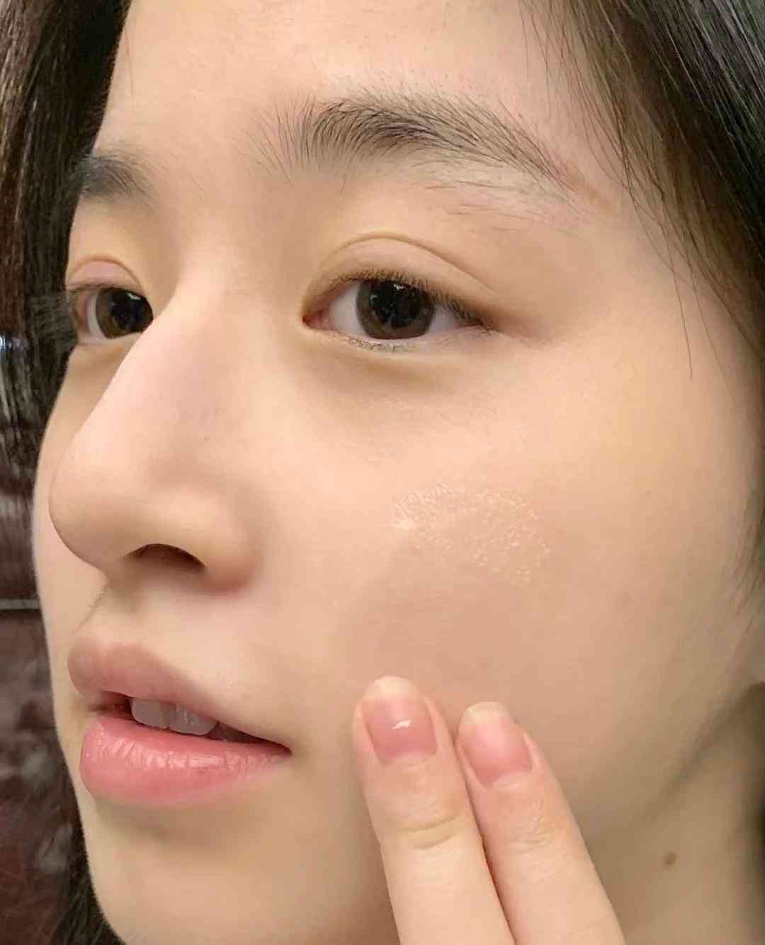 大牌化妝品的優(yōu)缺點(diǎn)(大牌化妝品的優(yōu)缺點(diǎn)是什么)插圖4