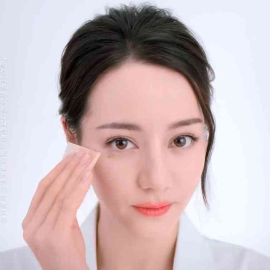 迪麗熱巴的私人化妝品(迪麗熱巴的私人化妝品牌子)