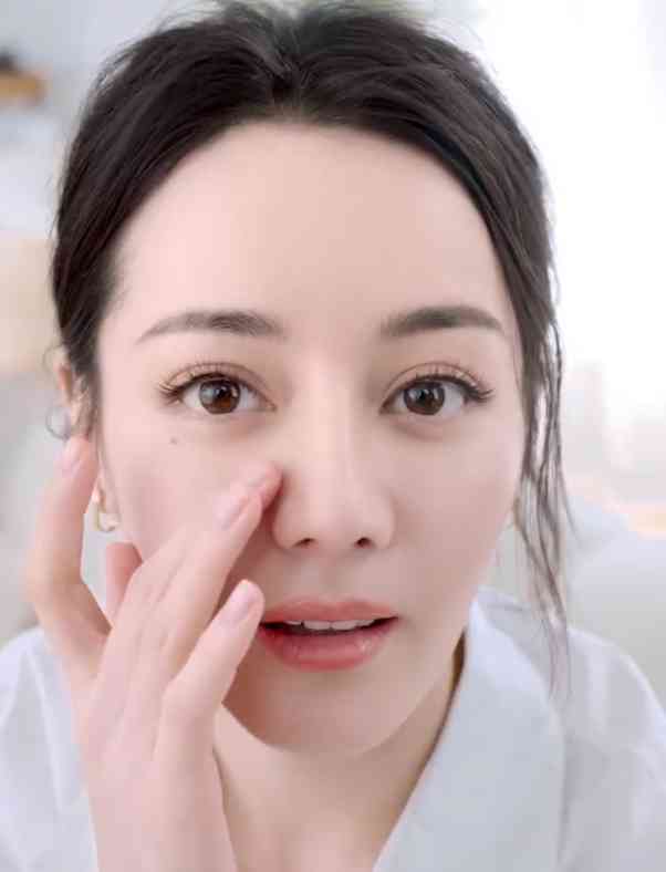 迪麗熱巴的私人化妝品(迪麗熱巴的私人化妝品牌子)插圖5