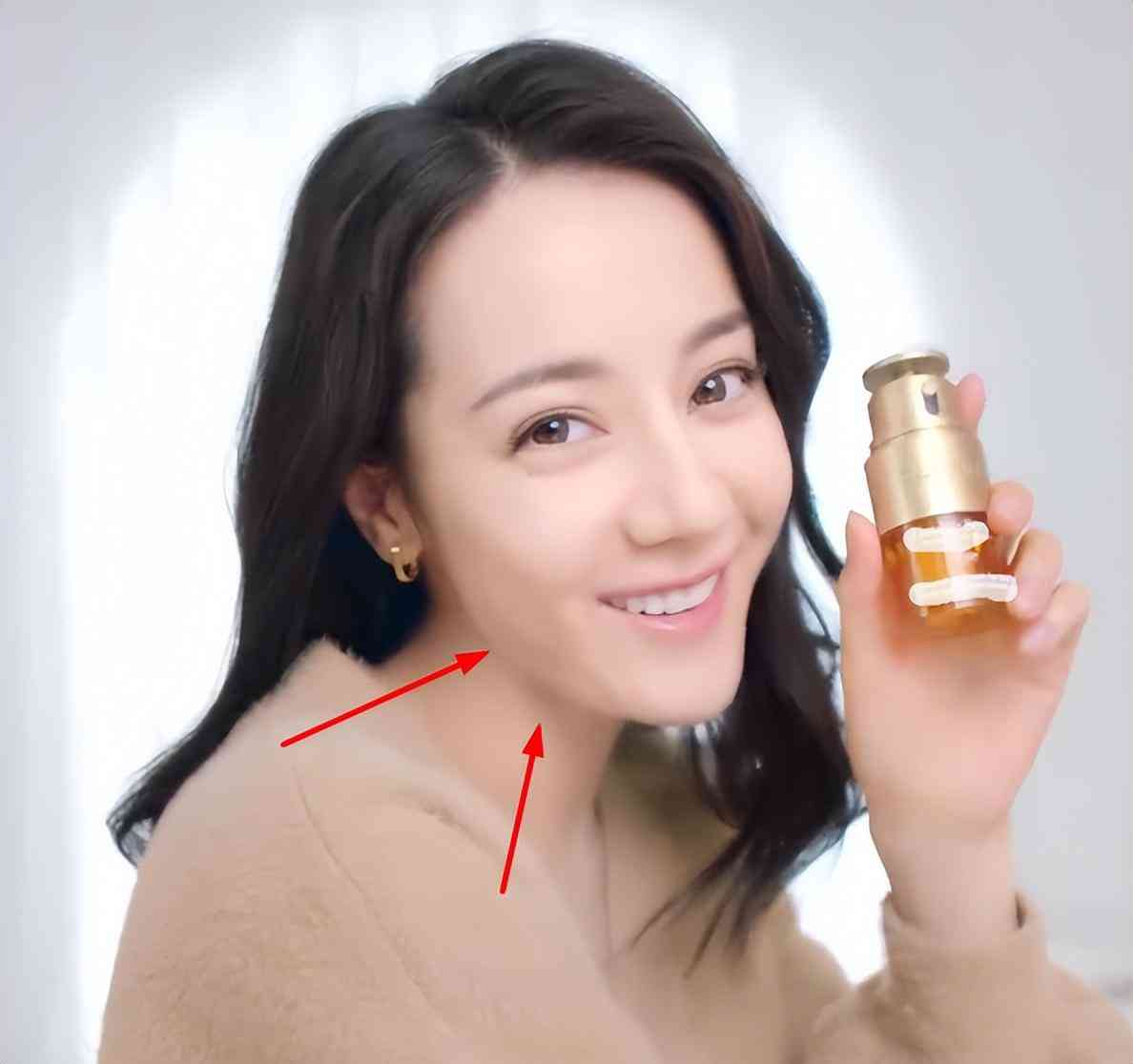 迪麗熱巴的私人化妝品(迪麗熱巴的私人化妝品牌子)插圖16