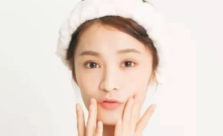 皮膚好怎樣用化妝品護(hù)膚(皮膚好怎樣用化妝品護(hù)膚好)插圖6