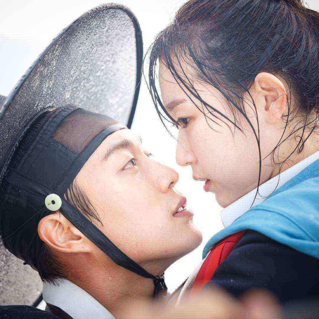 化妝品搞笑劇情推薦女生(和化妝品有關(guān)的搞笑小品)插圖4