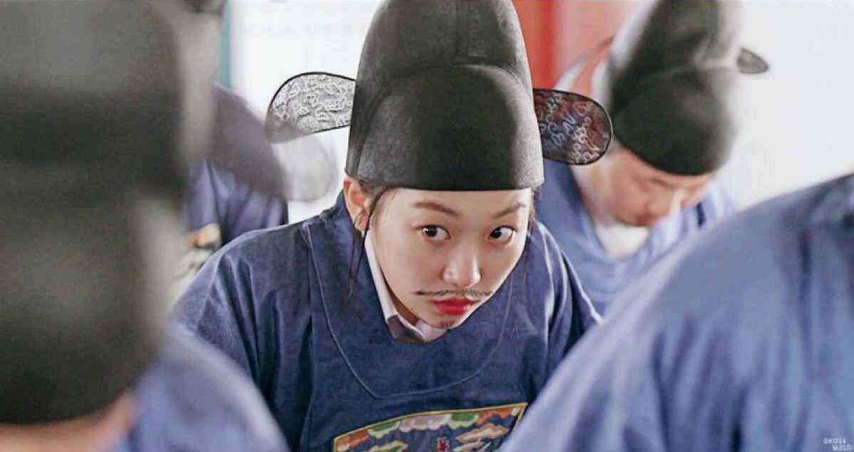 化妝品搞笑劇情推薦女生(和化妝品有關(guān)的搞笑小品)插圖7