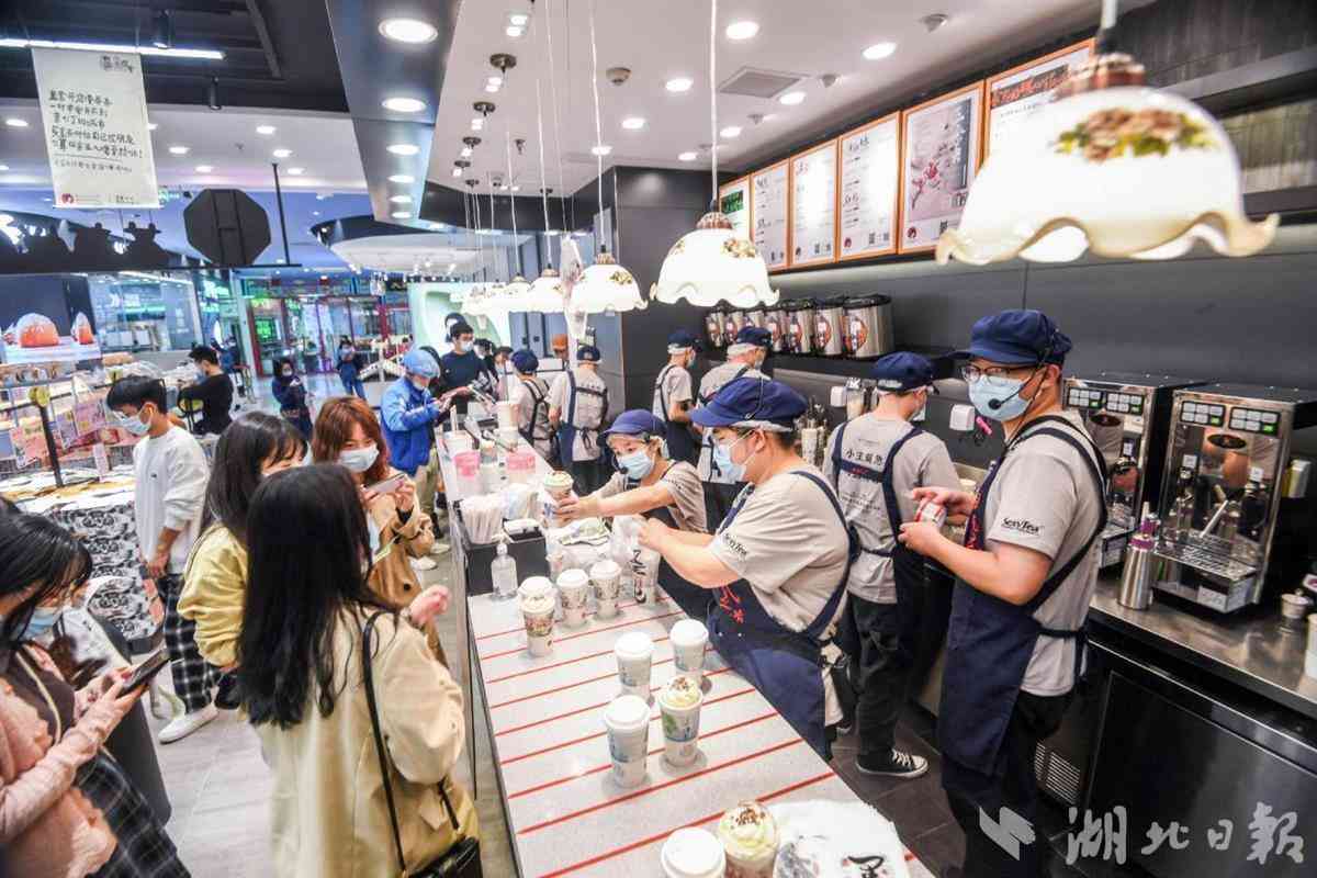 武漢街道口銀泰化妝品專柜(武漢街道口銀泰百貨)