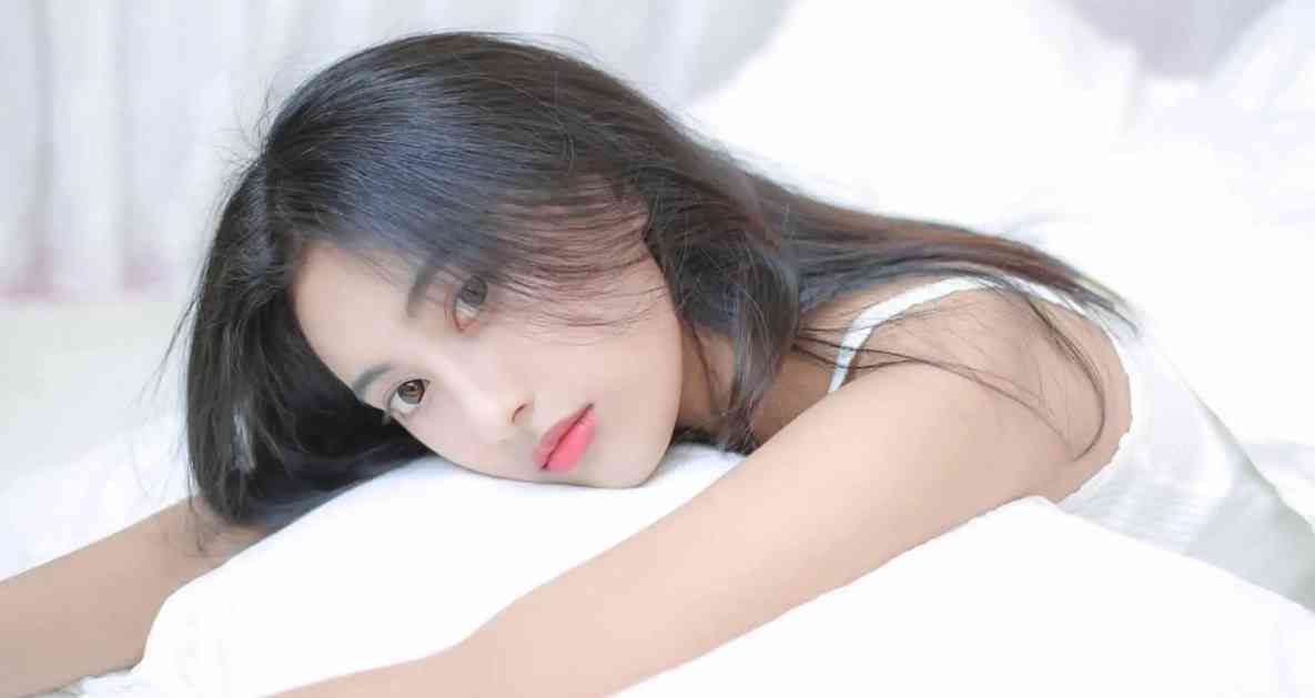 男生顯臉白化妝品品牌推薦(男生顯臉白化妝品品牌推薦一下)