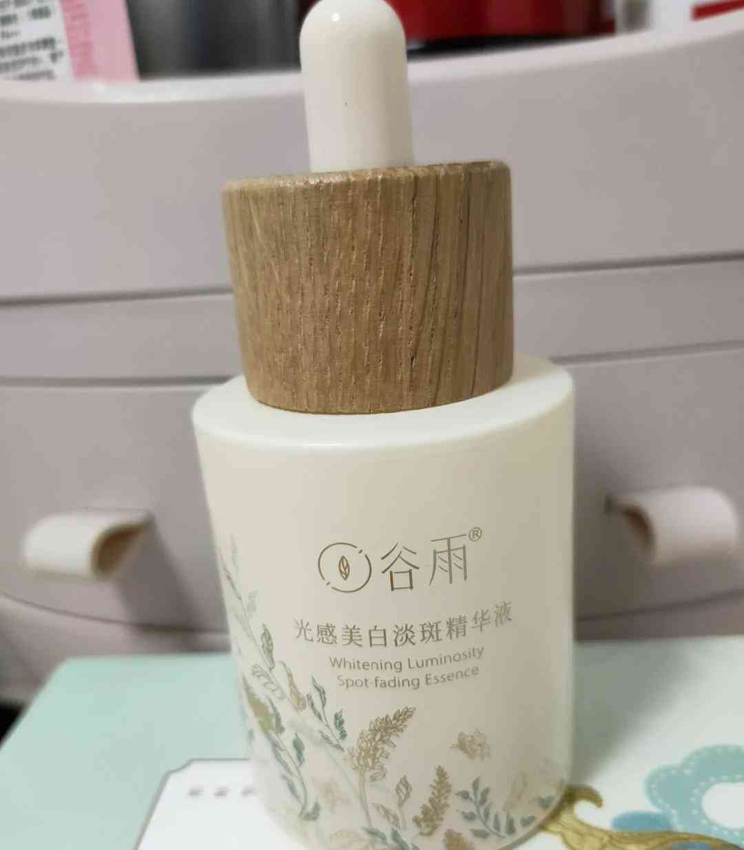 男生顯臉白化妝品品牌推薦(男生顯臉白化妝品品牌推薦一下)插圖1