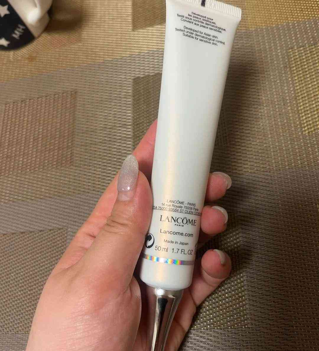 男生顯臉白化妝品品牌推薦(男生顯臉白化妝品品牌推薦一下)插圖5