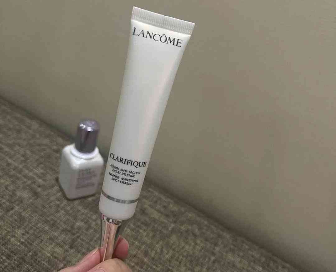 男生顯臉白化妝品品牌推薦(男生顯臉白化妝品品牌推薦一下)插圖6